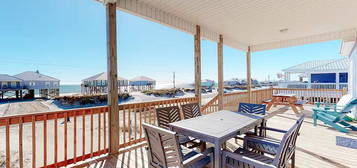 2534 Bienville Blvd, Dauphin Island, AL 36528