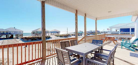 2534 Bienville Blvd, Dauphin Island, AL 36528