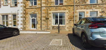 2 bedroom ground floor flat for sale