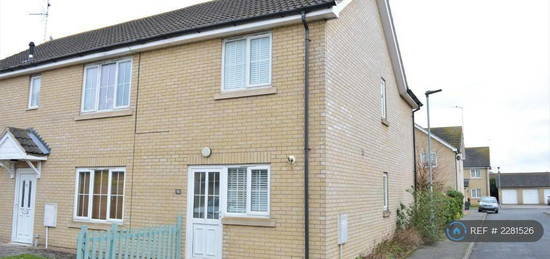 3 bedroom semi-detached house