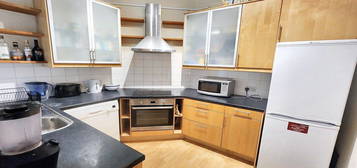 2 bed flat to rent