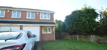 3 bed semi-detached house to rent