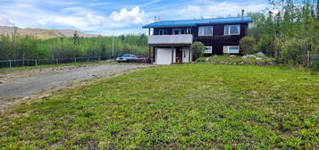 601 YATES CRESCENT, Faro, Yukon