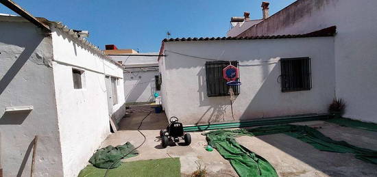 Casa en La Línea de la Concepción ciudad, Línea de la Concepción (La)