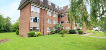 Flat for sale in Lambs Close, Cuffley, Potters Bar EN6