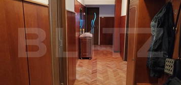 Apartament de vanzare, 4 camere, 112 mp, cartierul Soarelui