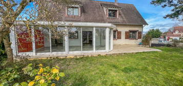 Maison 7 pièces 170m²