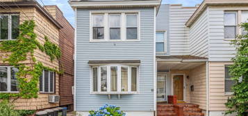 60-90 60th Rd, Maspeth, NY 11378