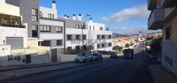 Apartamento T3 com terraço, Estoril Terraces, Alcabideche, Cascais

Fantástico apartamento de 4 assoalhadas, em construção inserido no Empreendimento Estoril Terraces