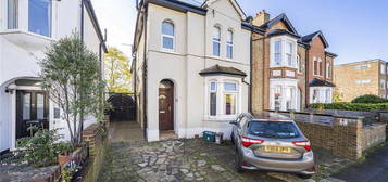 Maisonette for sale in Cambridge Road, New Malden KT3