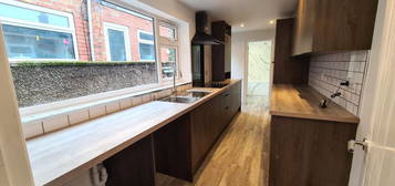 3 bed terraced house to rent