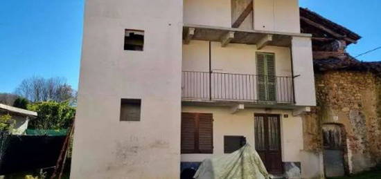 Villetta a schiera all'asta in via Tripoli, 26