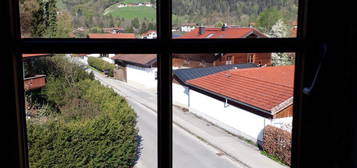 Gemütliche 2- Zimmer- Dachgeschosswohnung in Ruhpolding