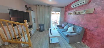 Chalet adosado en venta en calle Puig i Cadafalch