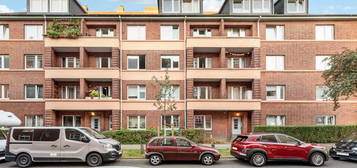 2-Zimmer-Wohnung mit Balkon im Dachgeschoß in Bahrenfeld