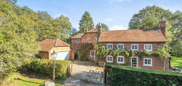 6 bedroom detached house for sale