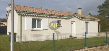 Maison de plain-pied  à vendre, 4 pièces, 3 chambres, 113 m²