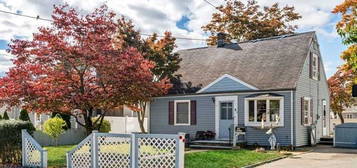 81 Burnside Pl, Wanaque, NJ 07420