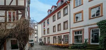 *** Begehrte Mainzer Altstadt - Charmantes Dachgeschoß mit sicherem Mieter seit 1997