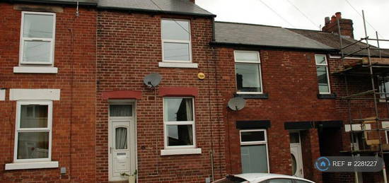 2 bedroom terraced house