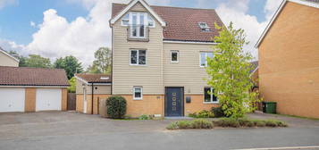 6 bedroom detached house for sale