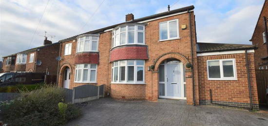 4 bedroom semi-detached house for sale