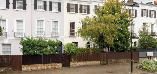 Terraced house to rent in St John's Wood Terrace, St John's Wood, London NW8