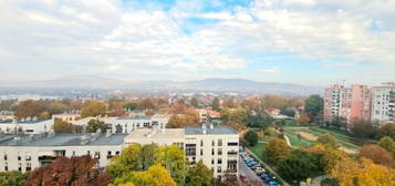 Eladó panellakás, Pécs, Kertváros