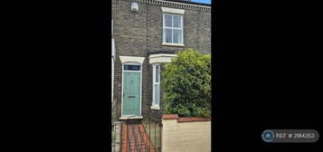 3 bedroom terraced house