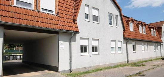 Ruhig am Stadtrand von Halle- 2 Zimmerwohnung mit Stellplatz Einbauküche möglich!