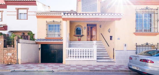 Casa adosada en venta en Principe, Cúllar Vega