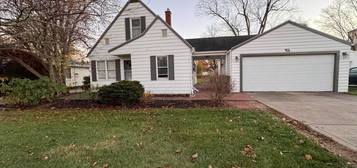 49 E  Fairfield St, Canal Winchester, OH 43110