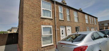 2 bedroom end of terrace house