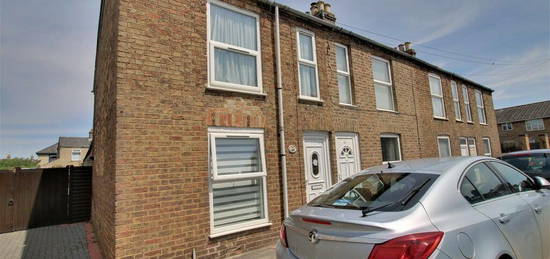 2 bedroom end of terrace house