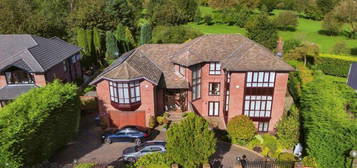 6 bedroom detached house for sale