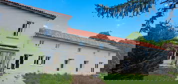 Urgent Villa d’exception de 363m2 avec 10 chambres, piscine intérieure et 4081 m2 de terrain