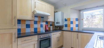 2 bed flat to rent