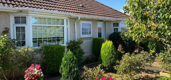 2 bedroom detached bungalow for sale