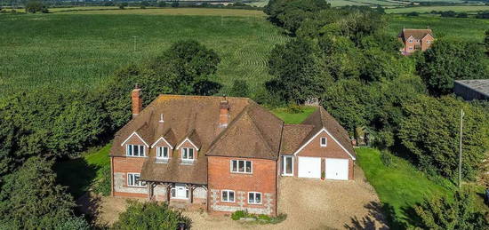 6 bedroom farm house for sale