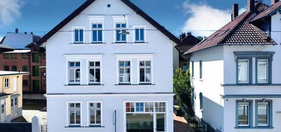 Lichtdurchflutete Dachgeschosswohnung  in charmantem Altbau  in Innenstadtlage