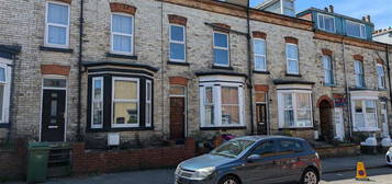 5 bedroom terraced house for sale