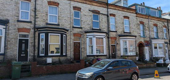 5 bedroom terraced house for sale