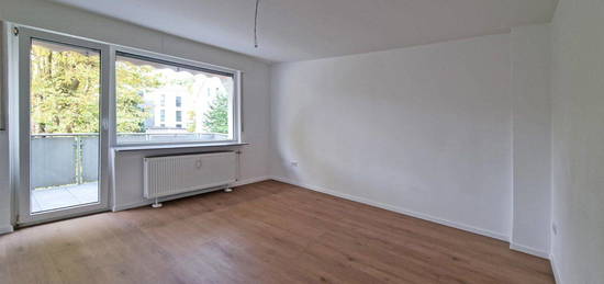 Top renovierte 2,5-Zimmer Wohnung (55 m2) mit Balkon