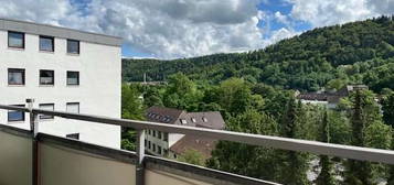 !4 Zimmer Wohnung mit Balkon, Garage und herrlichem Ausblick!