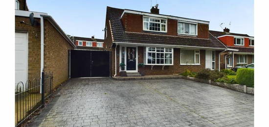 3 bedroom semi-detached house for sale