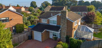 5 bed detached house for sale