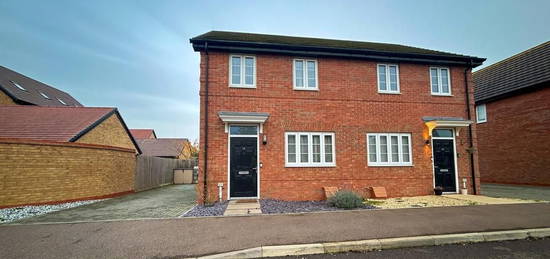 2 bedroom semi-detached house for sale