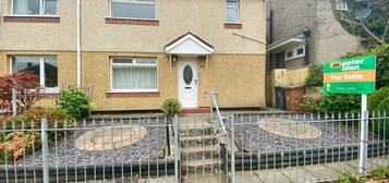 3 bed semi-detached house for sale