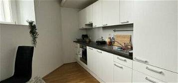 Attraktive Single-Wohnung in Welser Toplage zu vermieten! 1,5-Zimmer Galeriewoh…