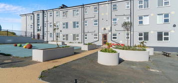 4 bed flat for sale